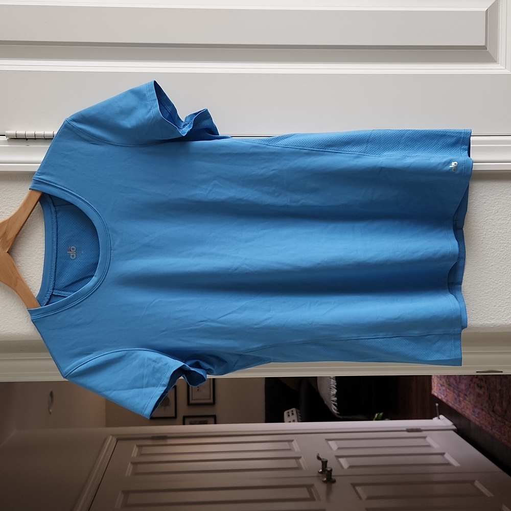 Alo blue active tee